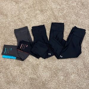 Under Armour lot of capri workout leggings size Medium